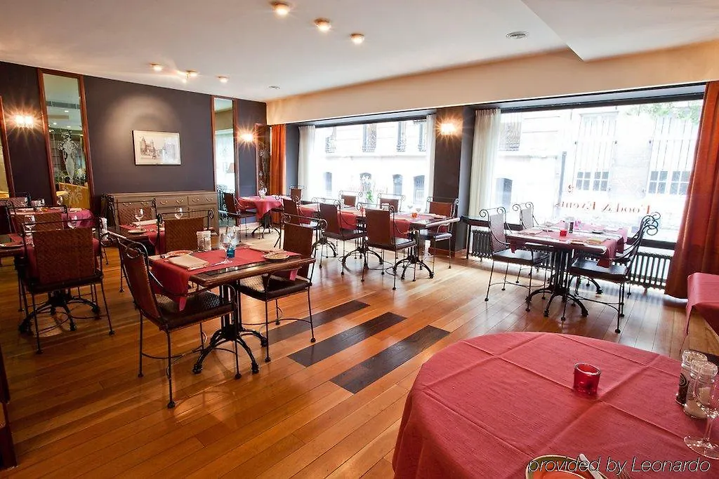 Theater Hotel Amberes 4*,