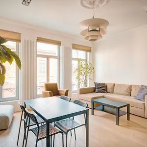 The Greenplace Lodge. In Heart Of Antwerp. Apartamento